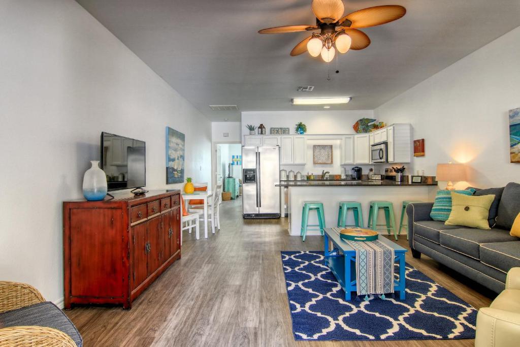 Palm Bay Condos image 9